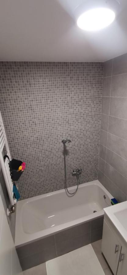 Appartement Apartman Varenica à Doboj Extérieur photo